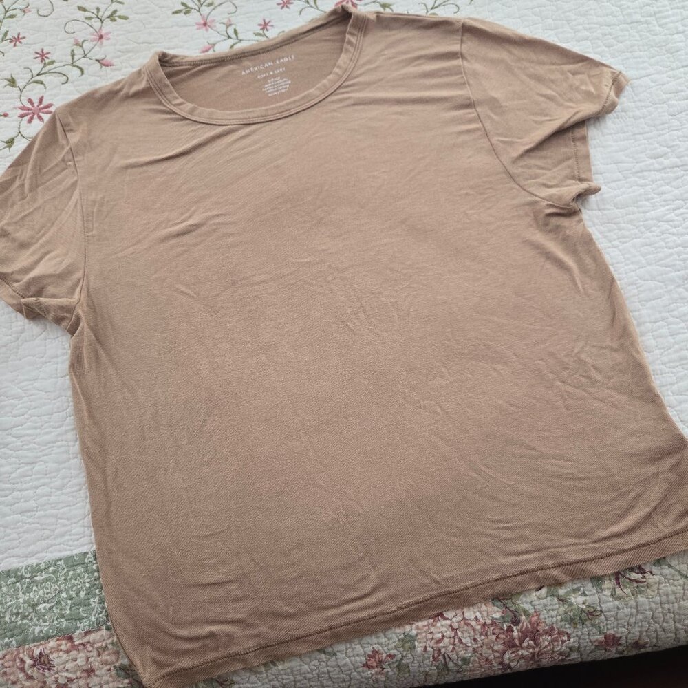 AMERICAN EAGLE SOFT AND SILKY S/P/CH  TEE SHIRT